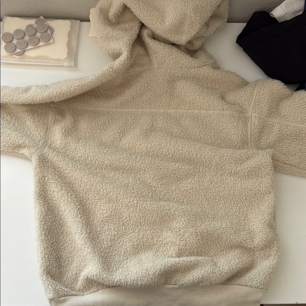 The North Face women’s Sherpa pullover hoodie - Picture 4 of 4